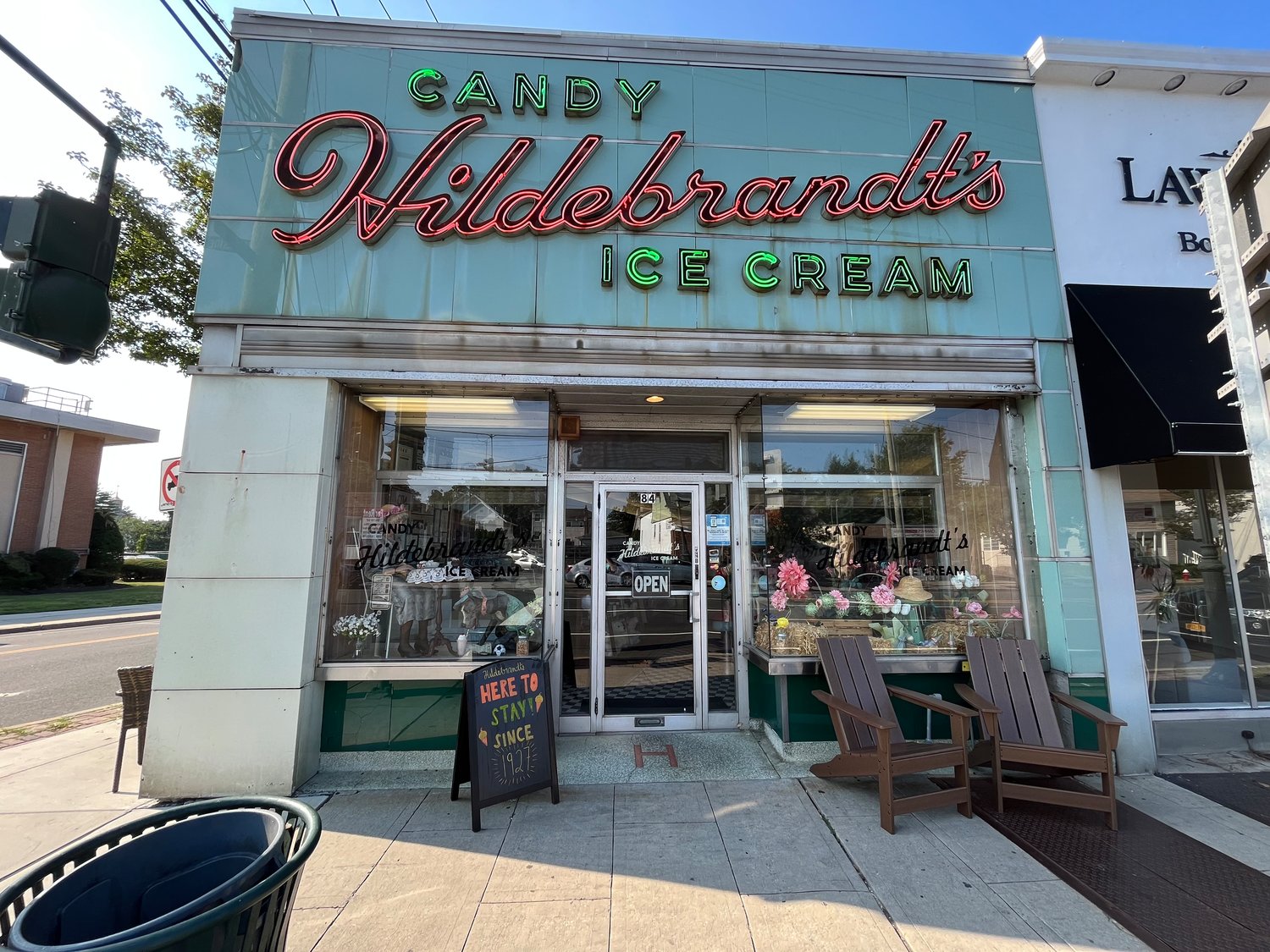 Hildebrandt’s doors stay open, thanks to Sea Cliff resident Herald